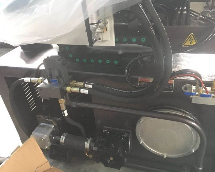 SERVO MOTOR pet preform plastic injection molding machine3(001)